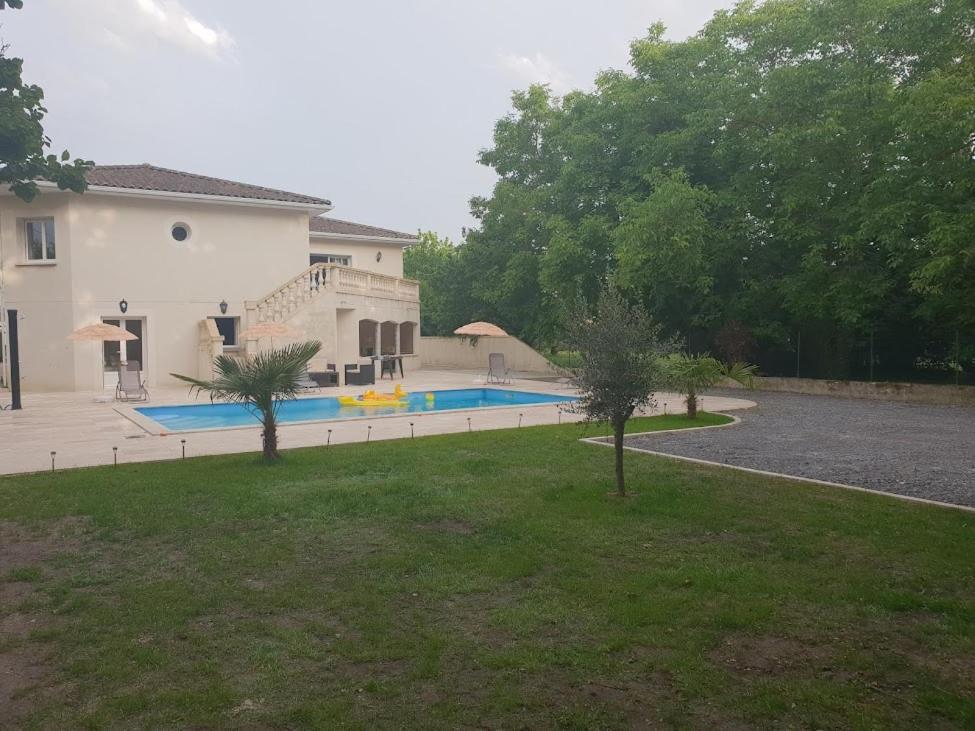 Maison Calme Et Spacieuse Bassens  Buitenkant foto