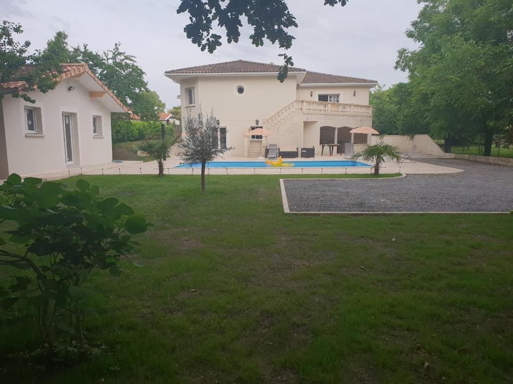 Maison Calme Et Spacieuse Bassens  Buitenkant foto